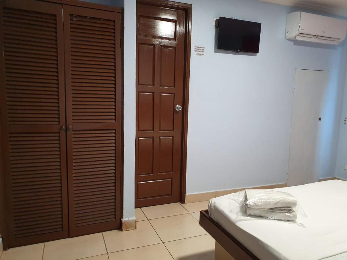 Residencial La Cantora Hotel Panama-Stad Buitenkant foto